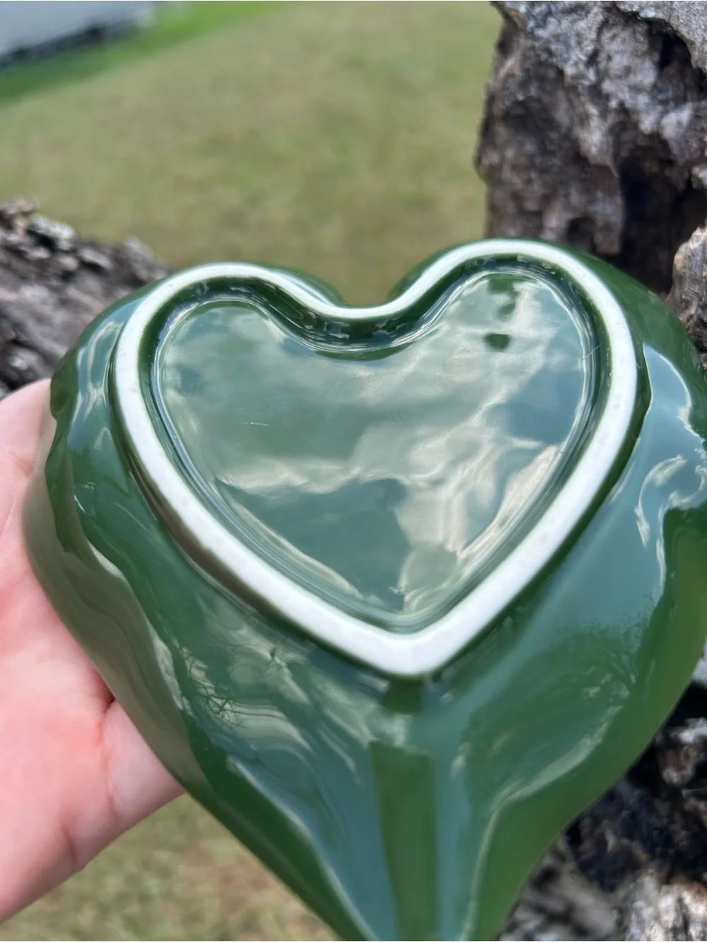 Glossy Green Leaf-Shaped Ceramic Spoon Rest Kitchen Decor